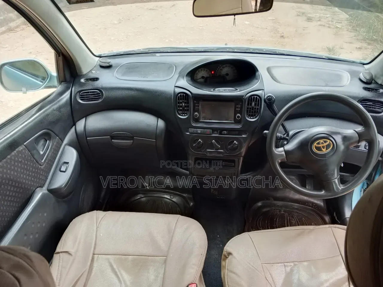 Toyota Fun Cargo 2004 Blue