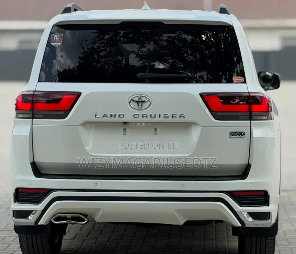 New Toyota Land Cruiser 2024 White