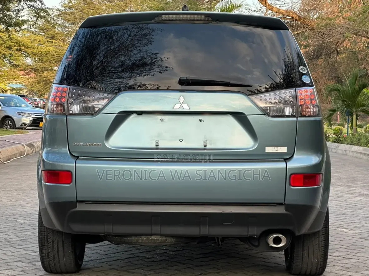 Mitsubishi Outlander 2005 Blue
