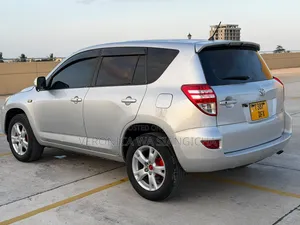 Toyota RAV4 2005 Silver
