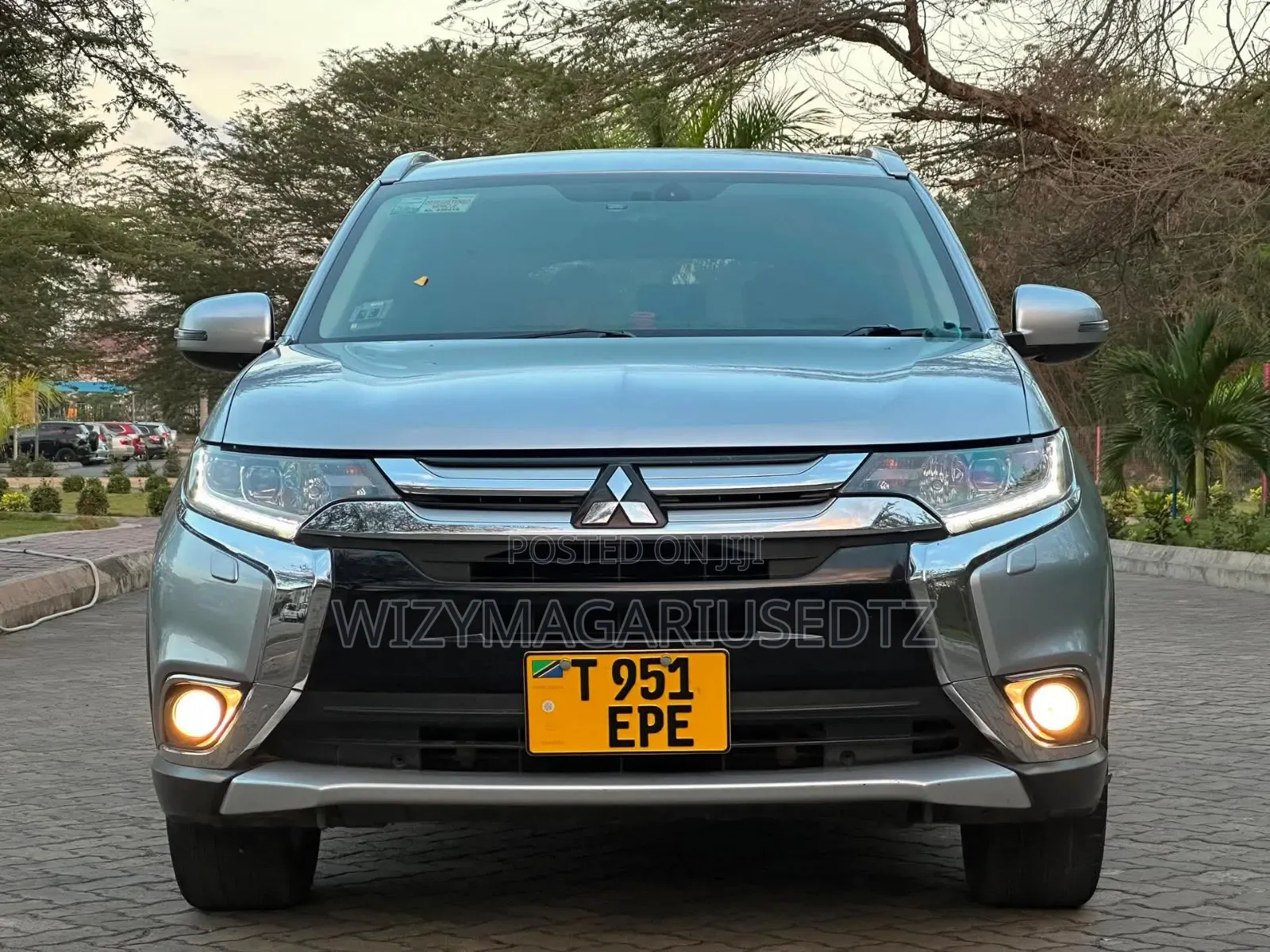 Mitsubishi Outlander 2015 Silver