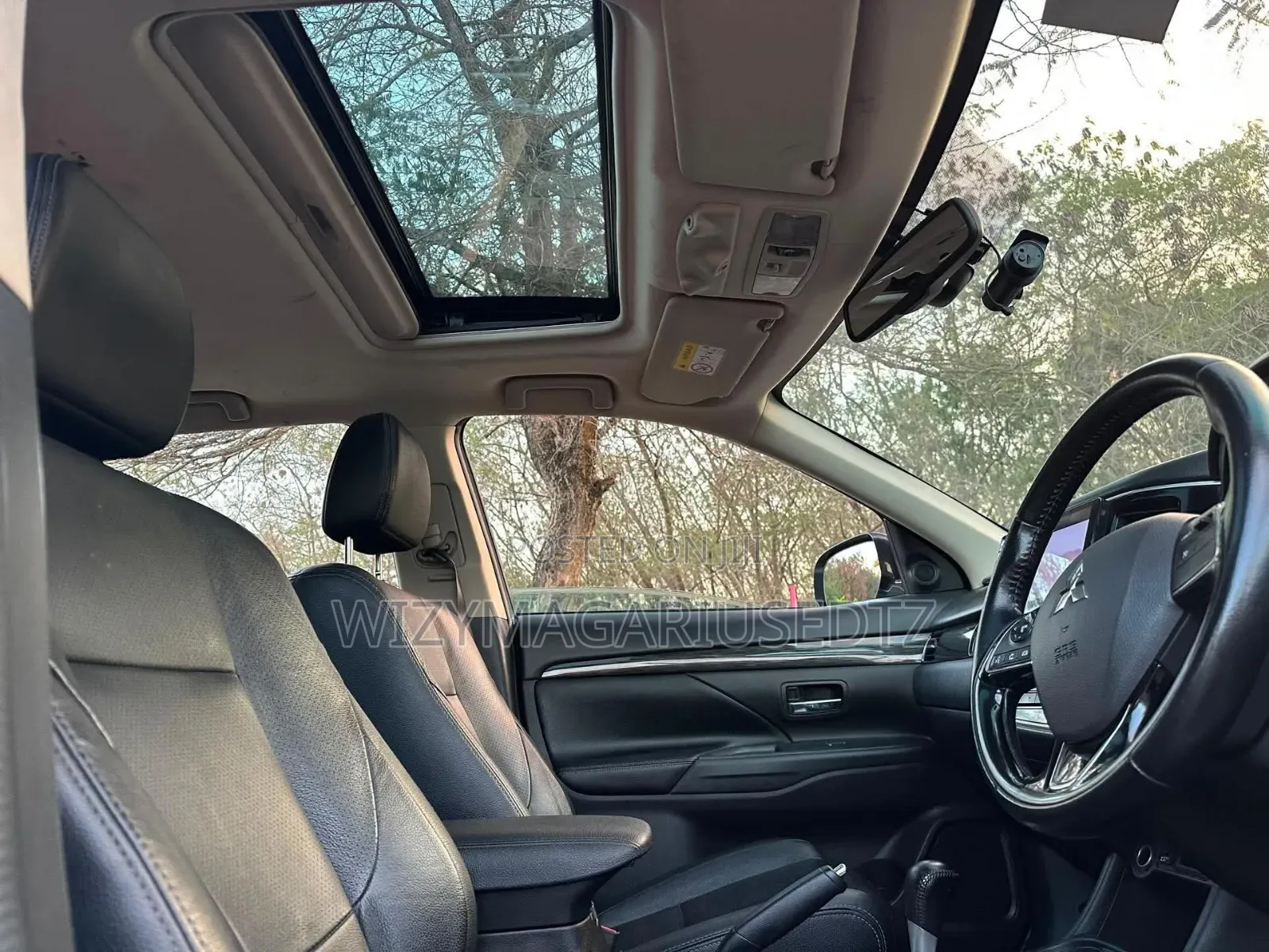 Mitsubishi Outlander 2015 Silver