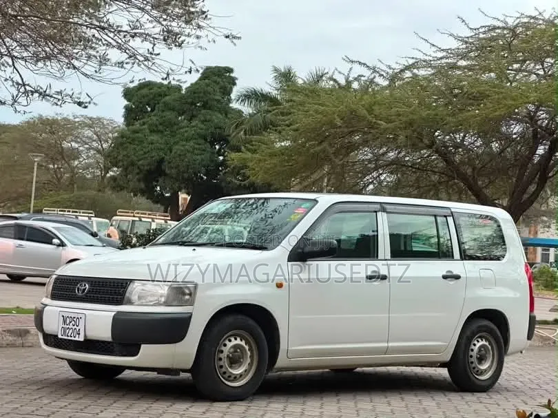 Toyota Probox 2011 White