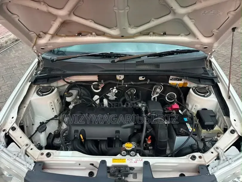 Toyota Probox 2011 White