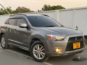 Mitsubishi RVR 2.0 2012 Gray