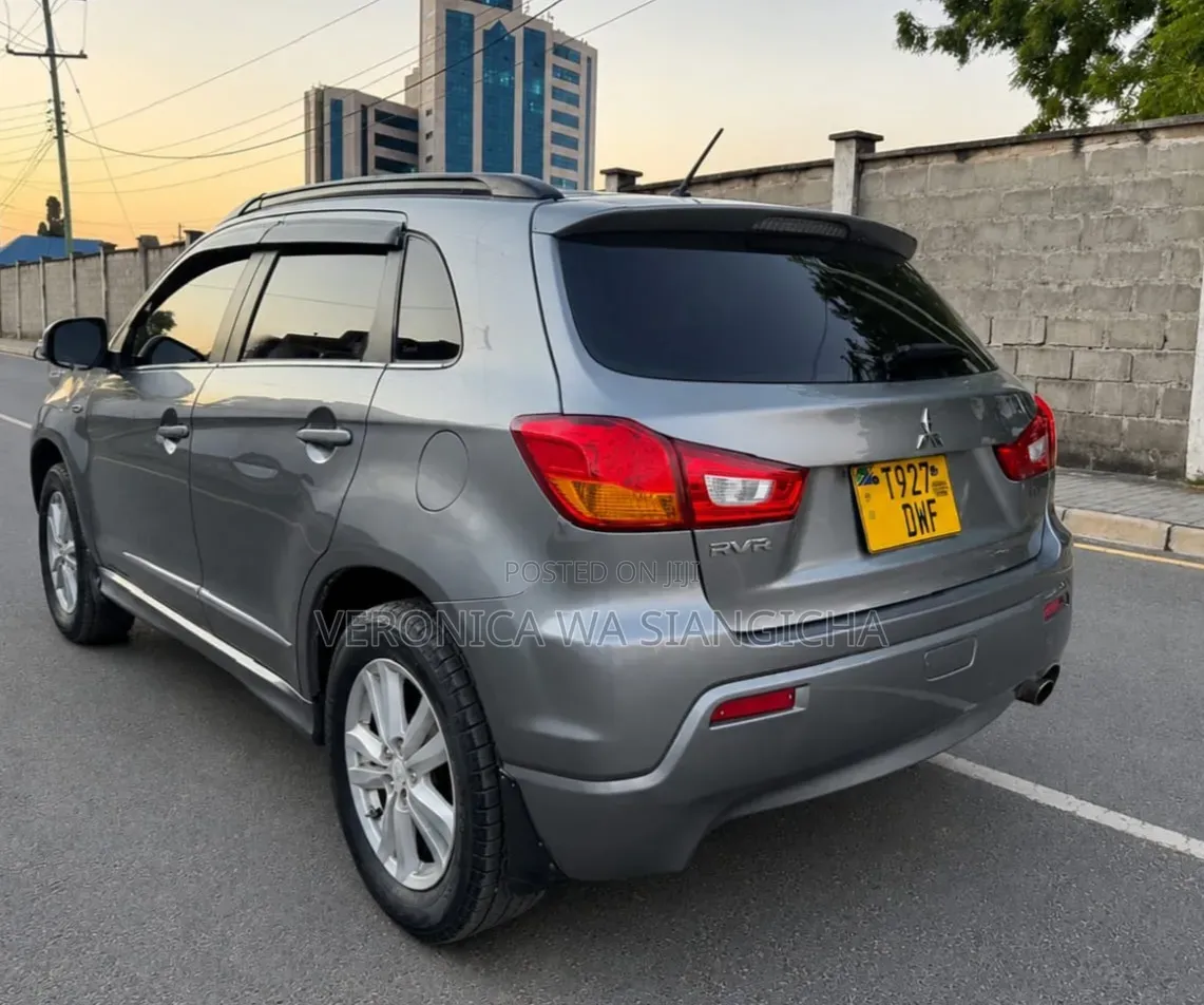 Mitsubishi RVR 2.0 2012 Gray