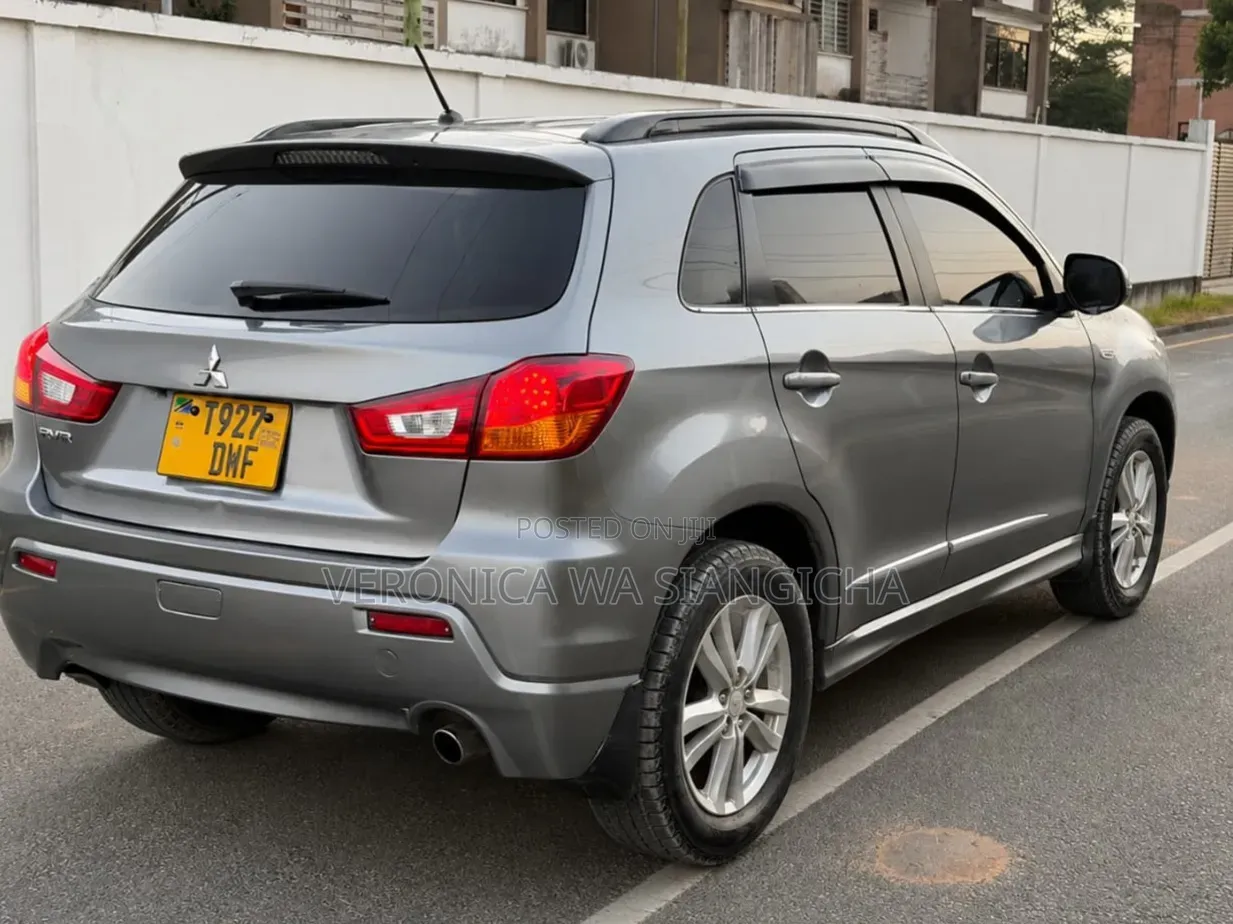 Mitsubishi RVR 2.0 2012 Gray