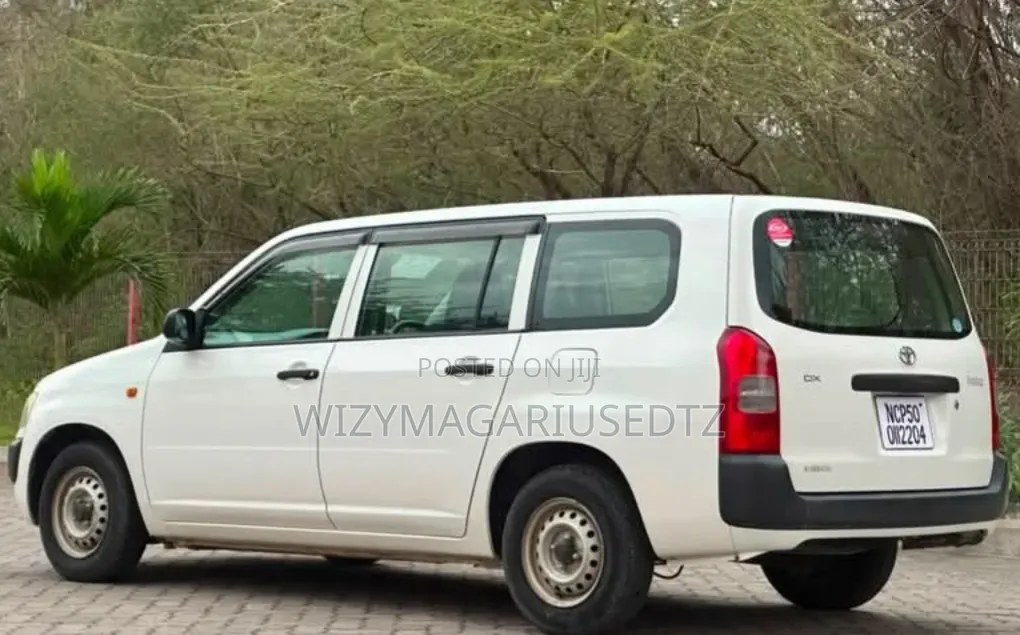 Toyota Probox 2011 White