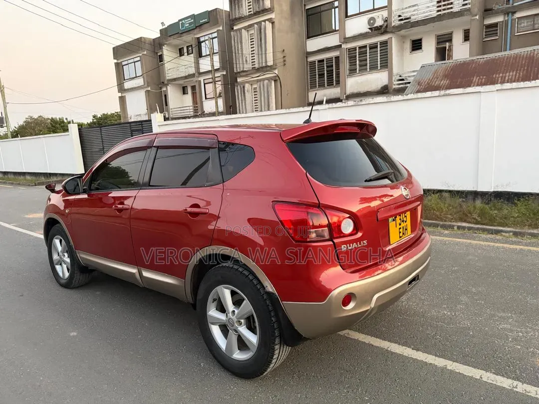 Nissan Dualis 2009 Red