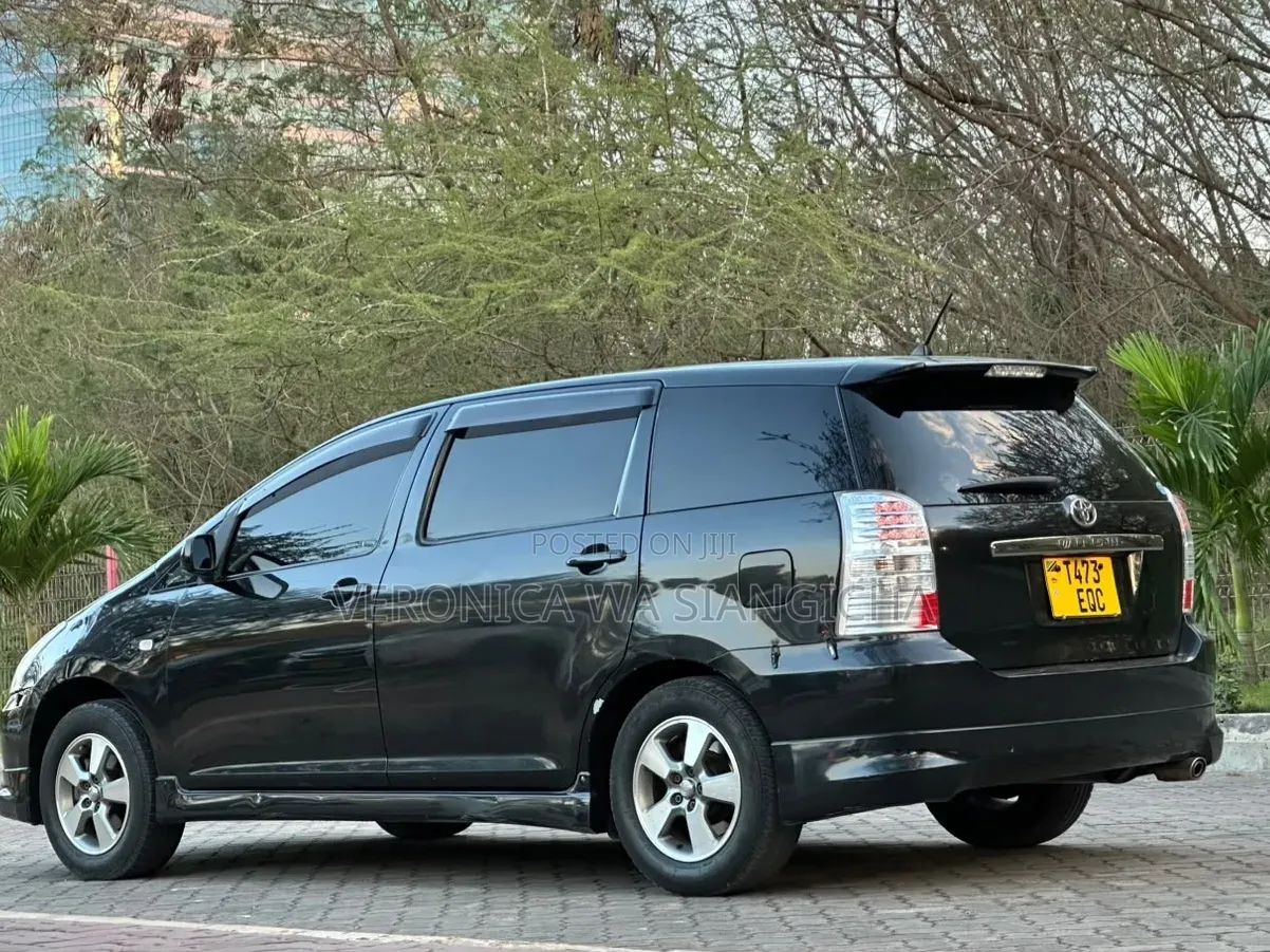 Toyota Wish 2005 Black