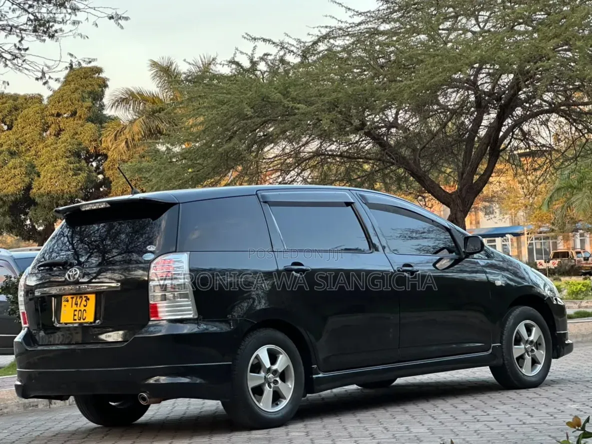 Toyota Wish 2005 Black