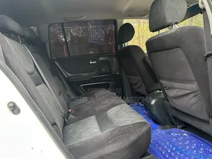 Toyota Kluger 2003