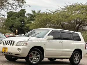 Toyota Kluger 2003