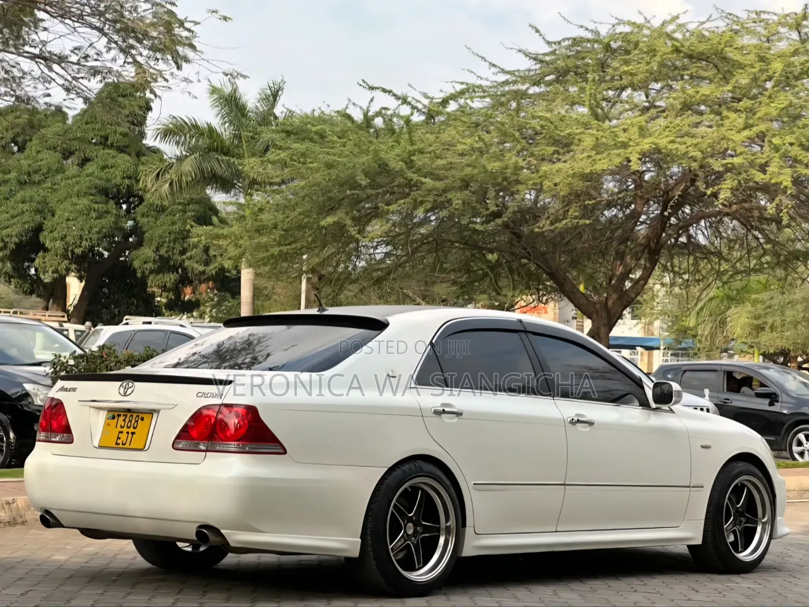 Toyota Crown 2004 White