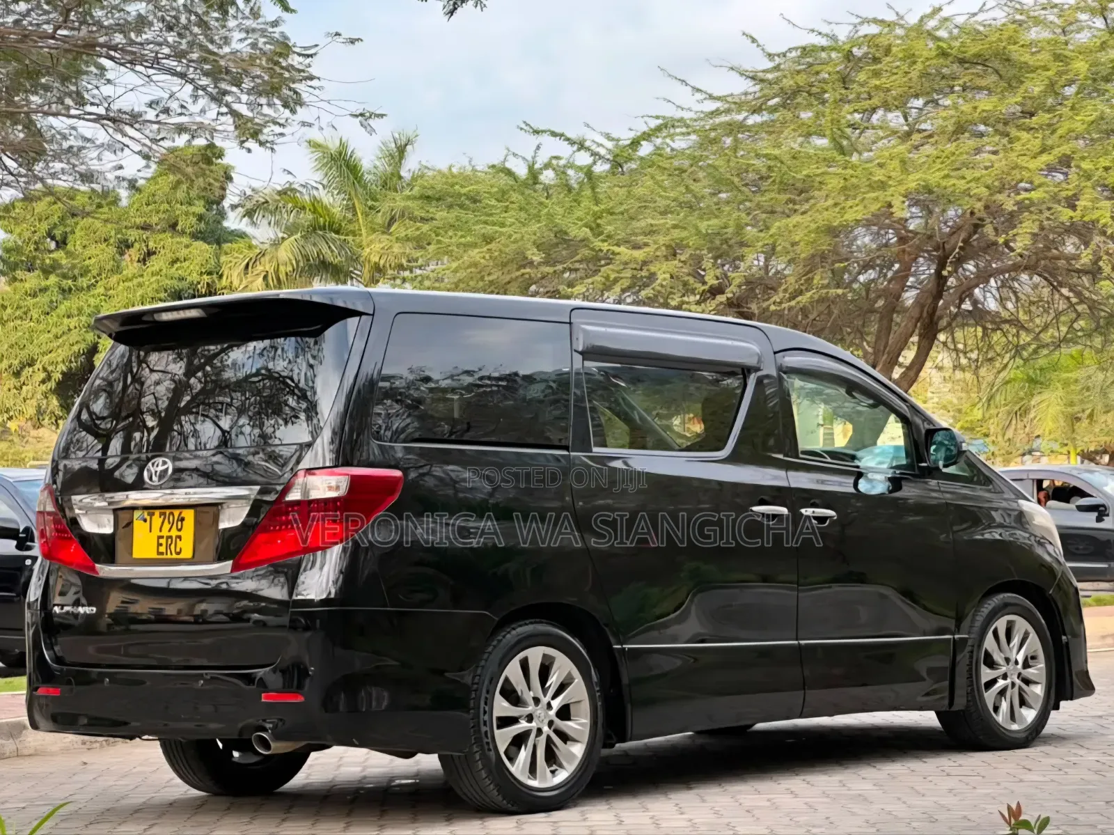 Toyota Alphard 2010 Black