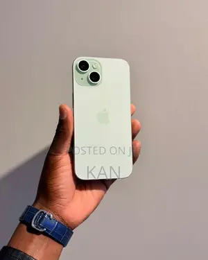 Apple iPhone 15 128 GB Green