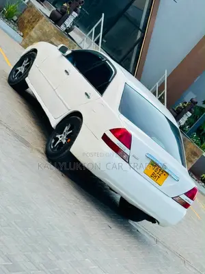 Toyota Mark II 2002 White