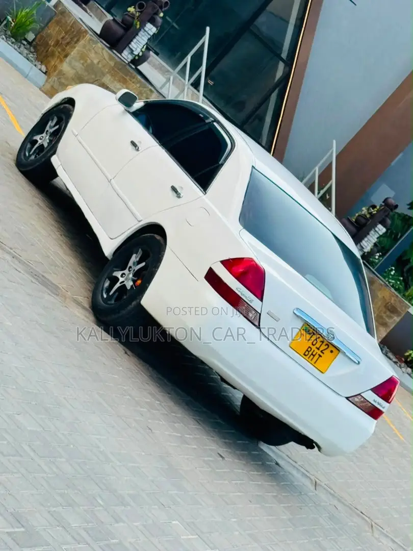 Toyota Mark II 2002 White