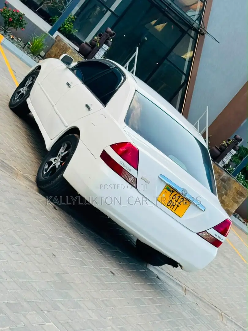 Toyota Mark II 2002 White
