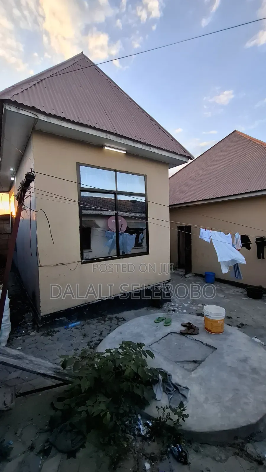 5bdrm Bungalow in Sinza Madukani for sale