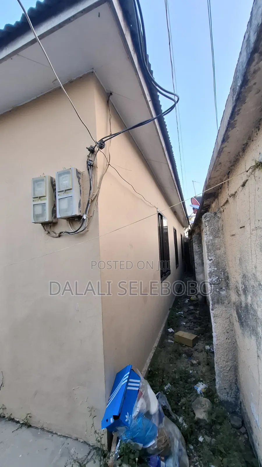 5bdrm Bungalow in Sinza Madukani for sale