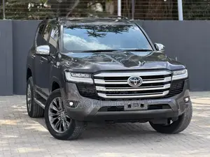 Toyota Land Cruiser LC300 2024 Gray