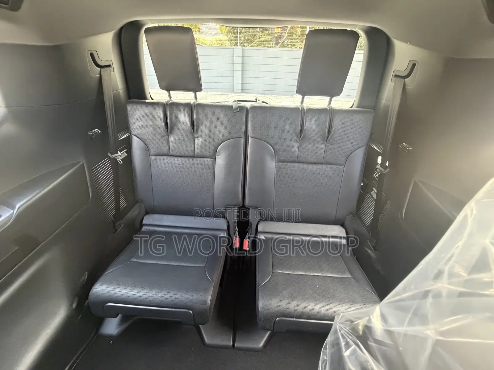 Toyota Land Cruiser LC300 2024 Gray