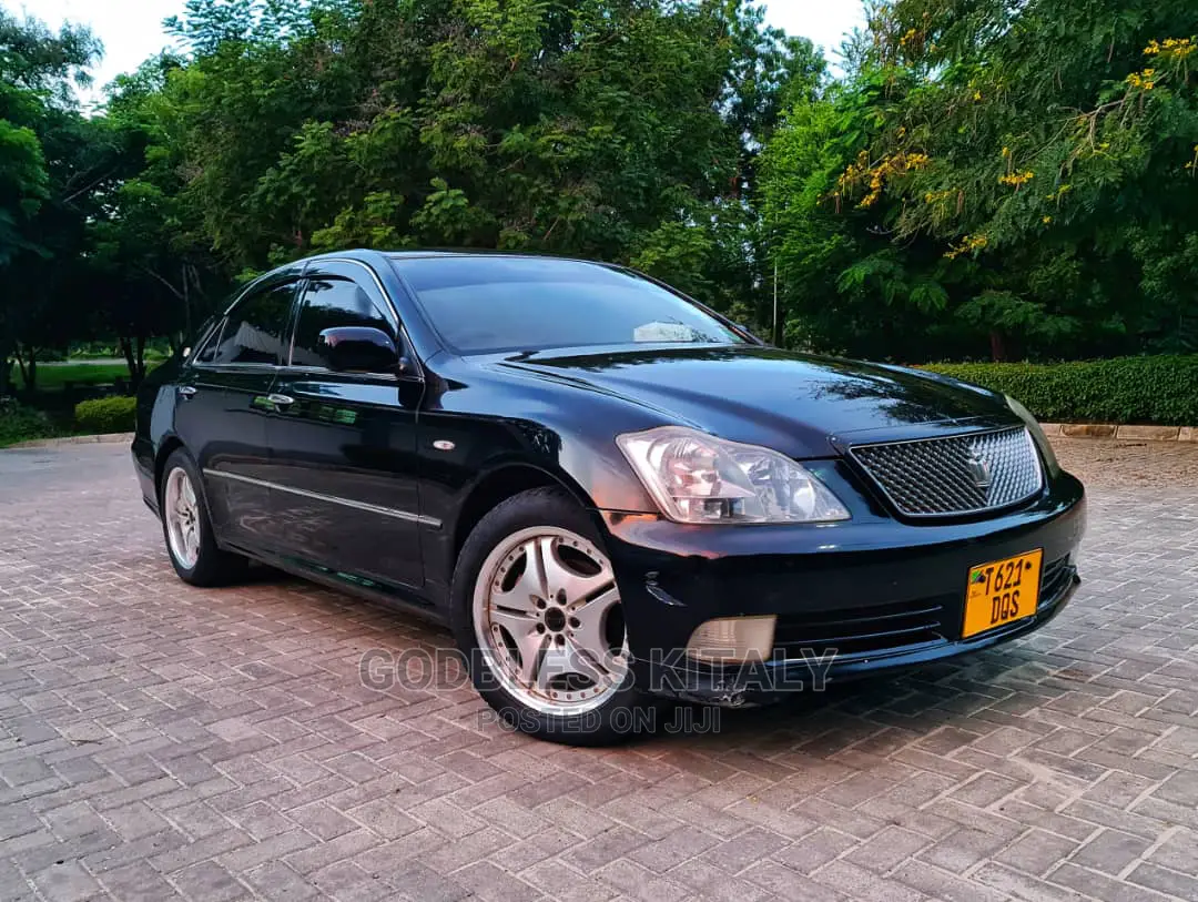 Toyota Crown 2006 Blue