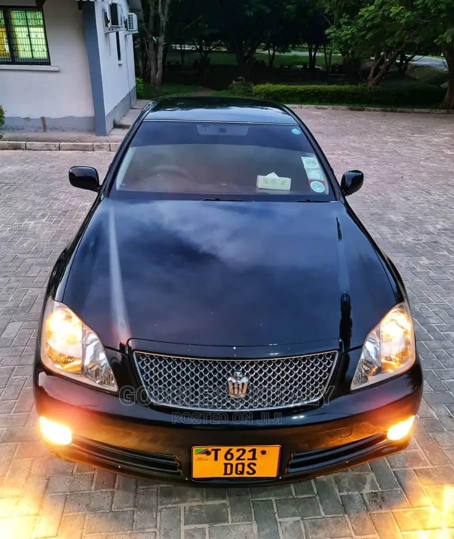 Toyota Crown 2006 Blue