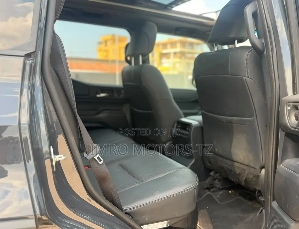 Toyota Land Cruiser Prado 2024 White