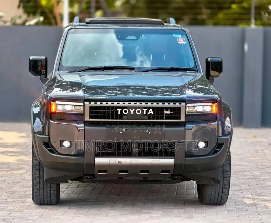 Toyota Land Cruiser Prado 2024 White