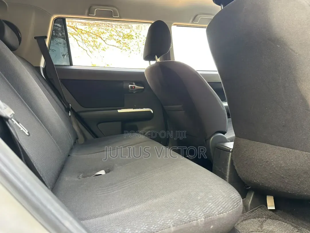 Toyota Corolla Rumion 2009 Silver