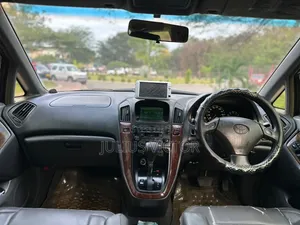 Toyota Harrier 2001 Silver