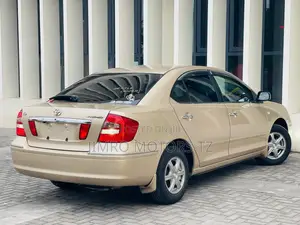 Toyota Premio 2006 Gold