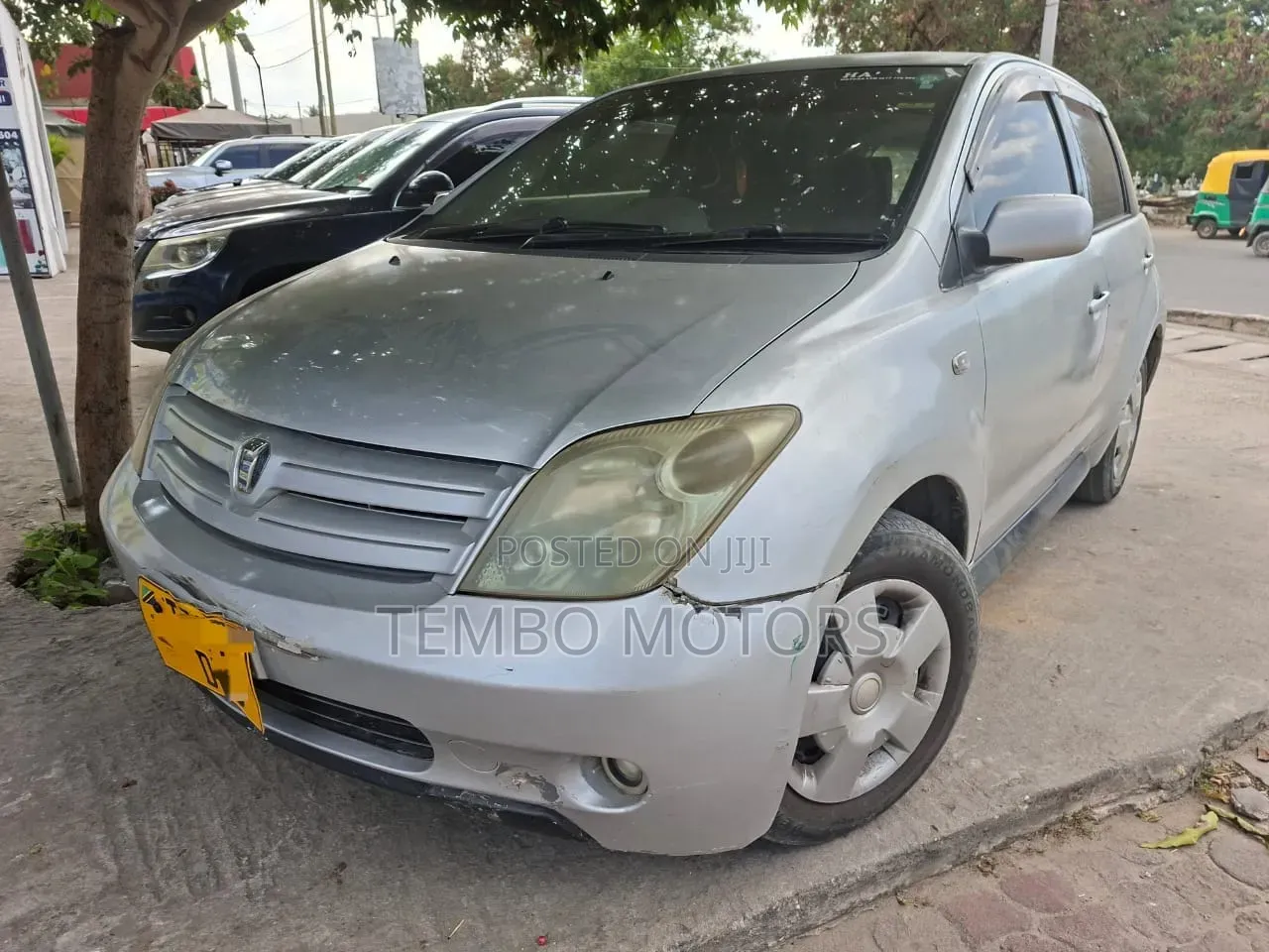 Toyota IST 2005 Silver