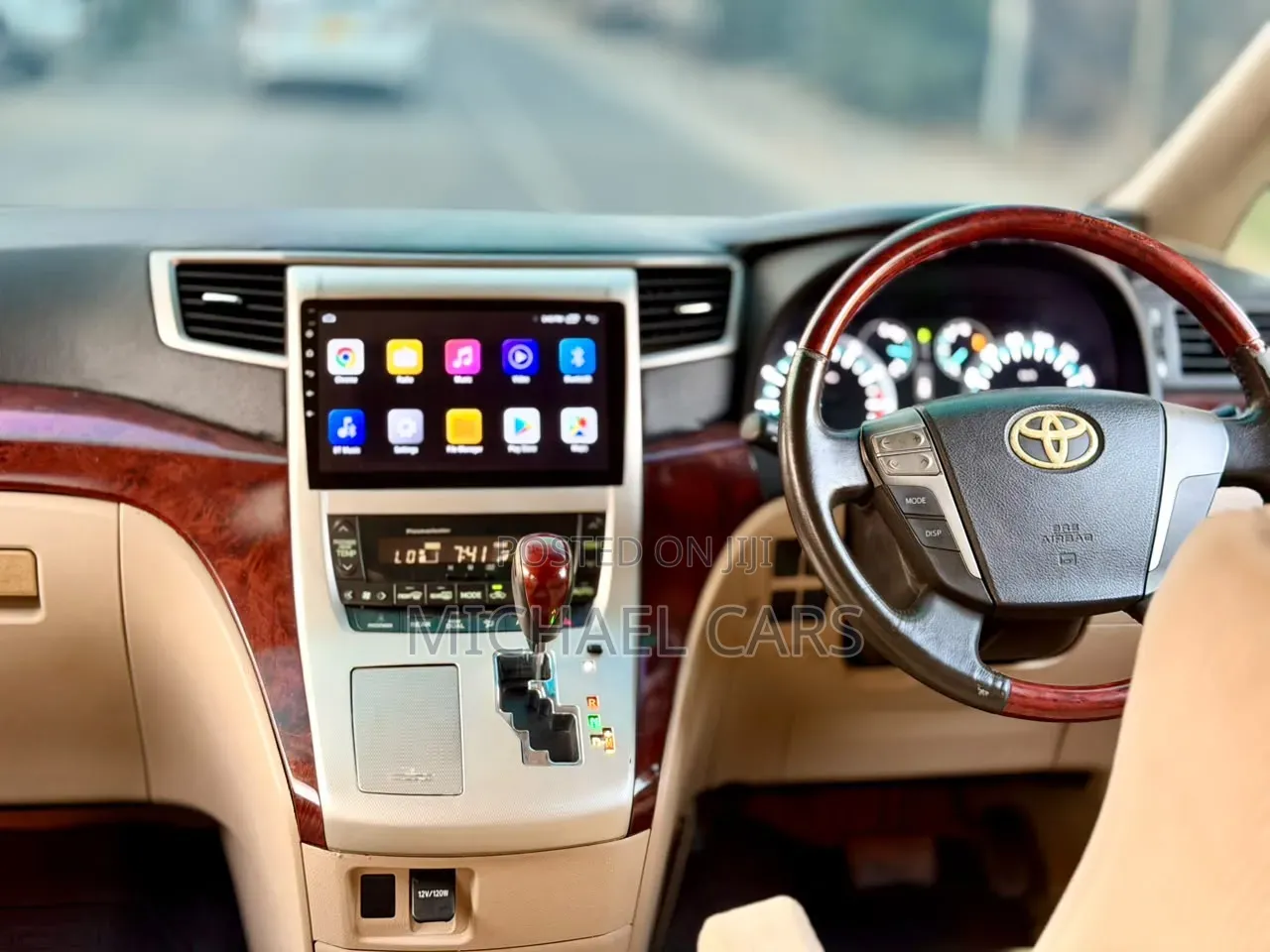 Toyota Alphard 2010 White