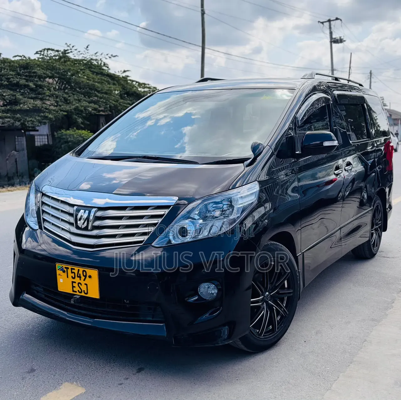 Toyota Alphard 2010 Black