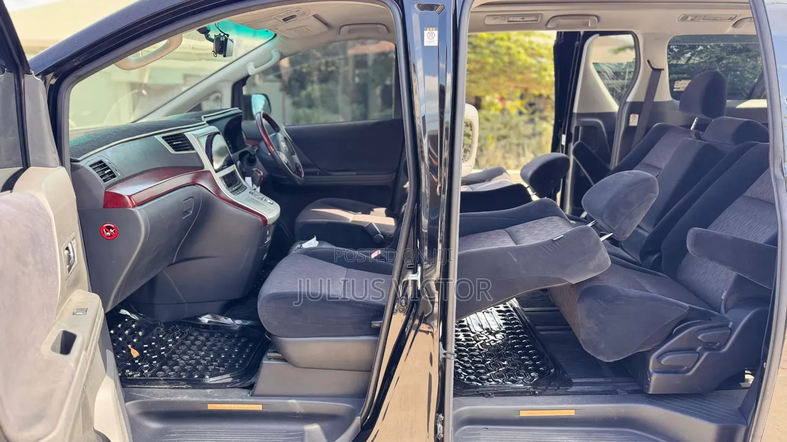 Toyota Alphard 2010 Black