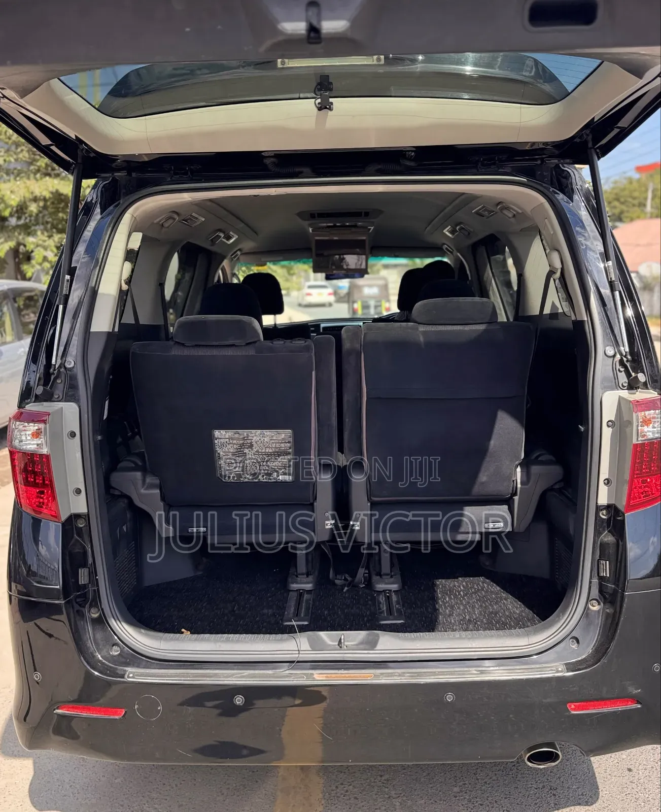 Toyota Alphard 2010 Black