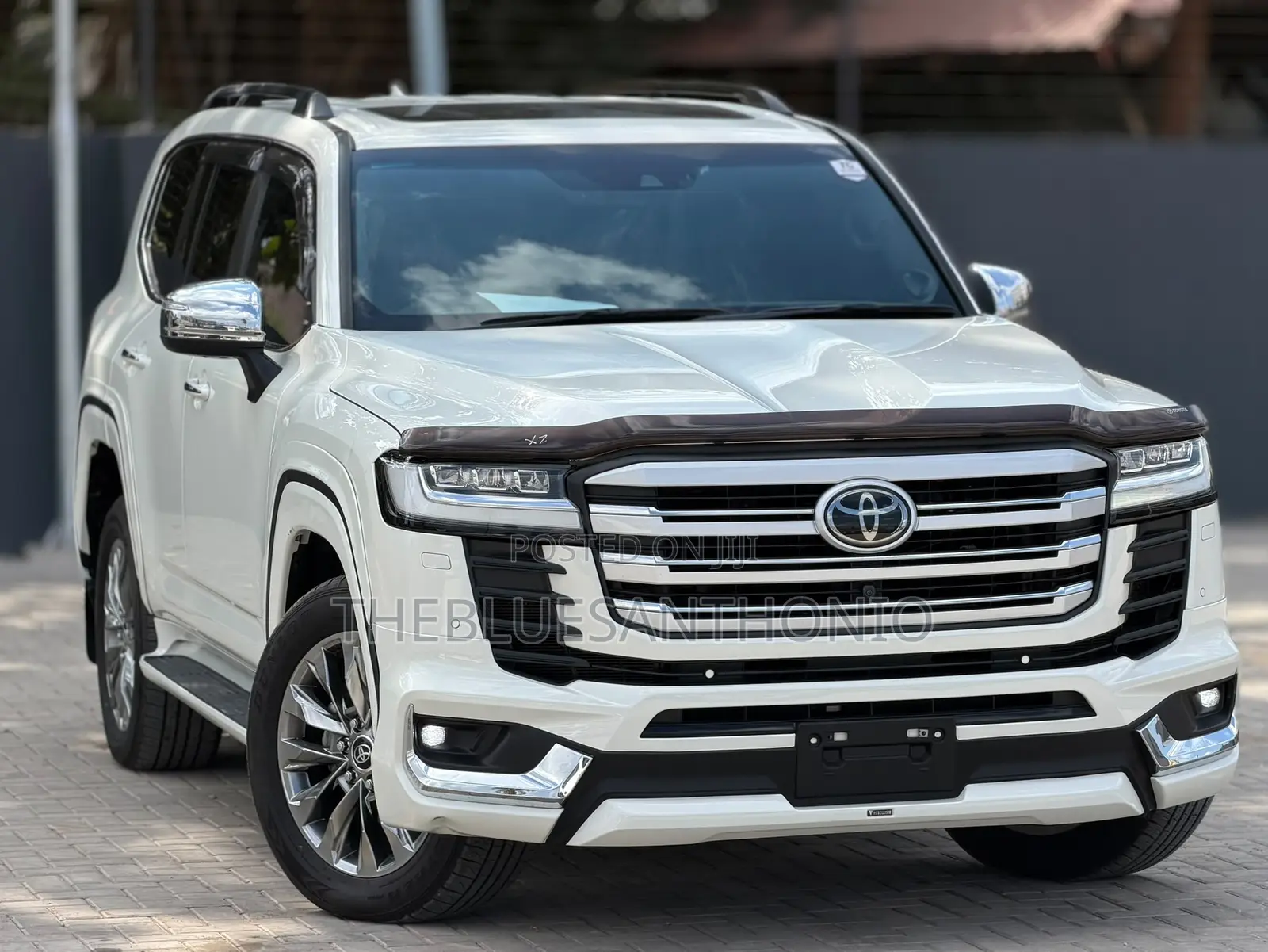 Toyota Land Cruiser 2023 White