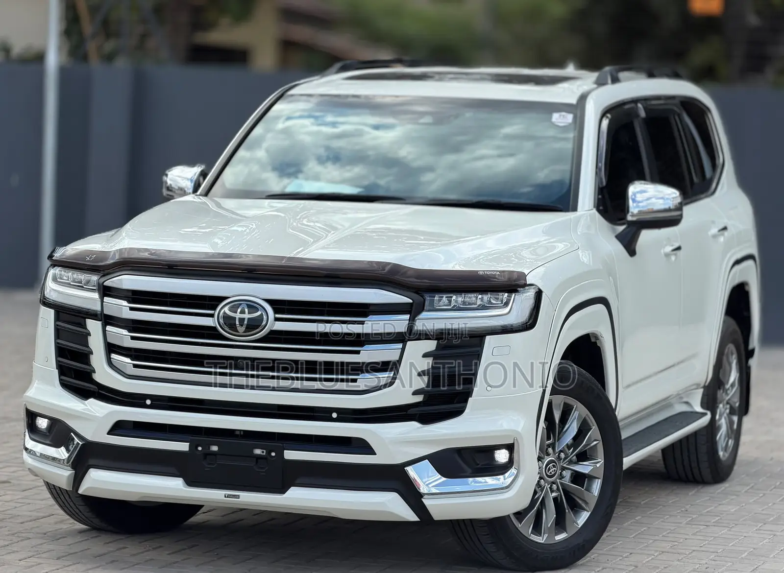 Toyota Land Cruiser 2023 White