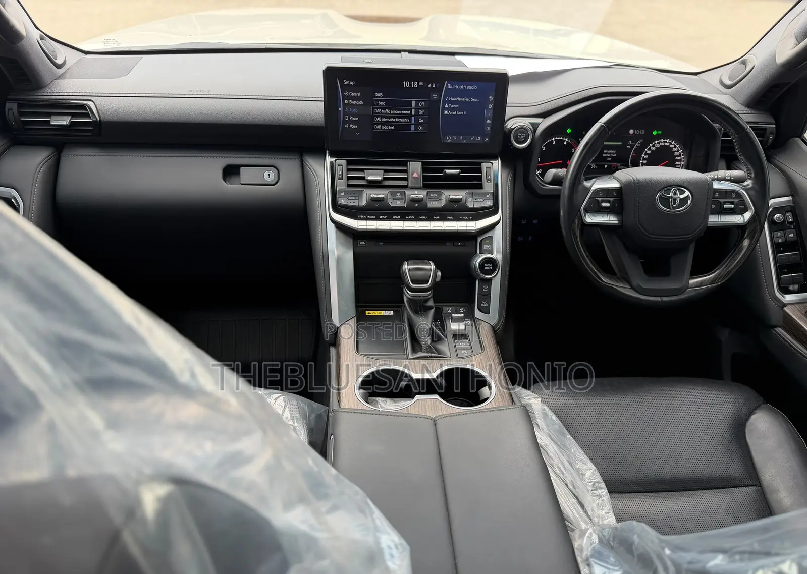 Toyota Land Cruiser 2023 White