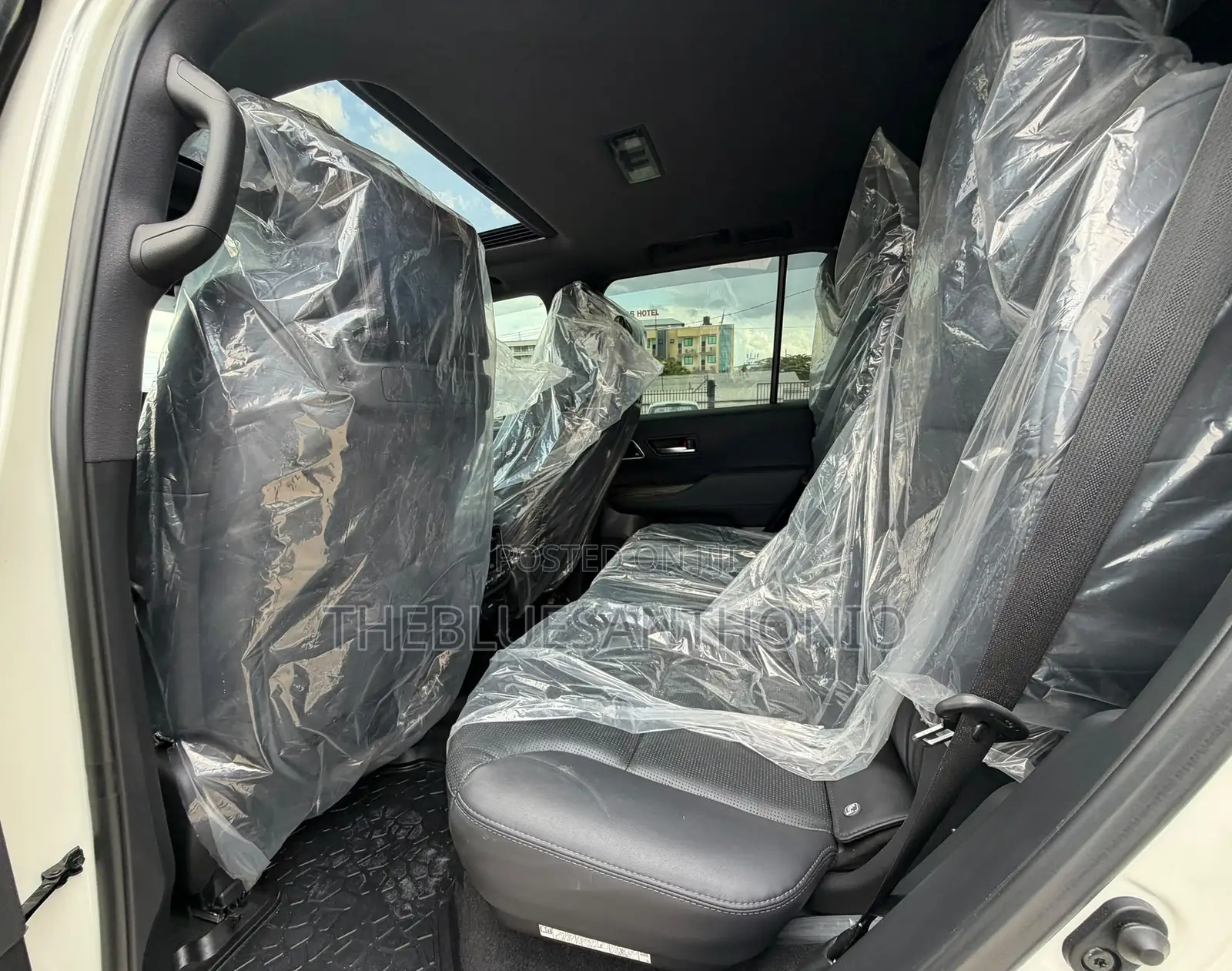 Toyota Land Cruiser 2023 White