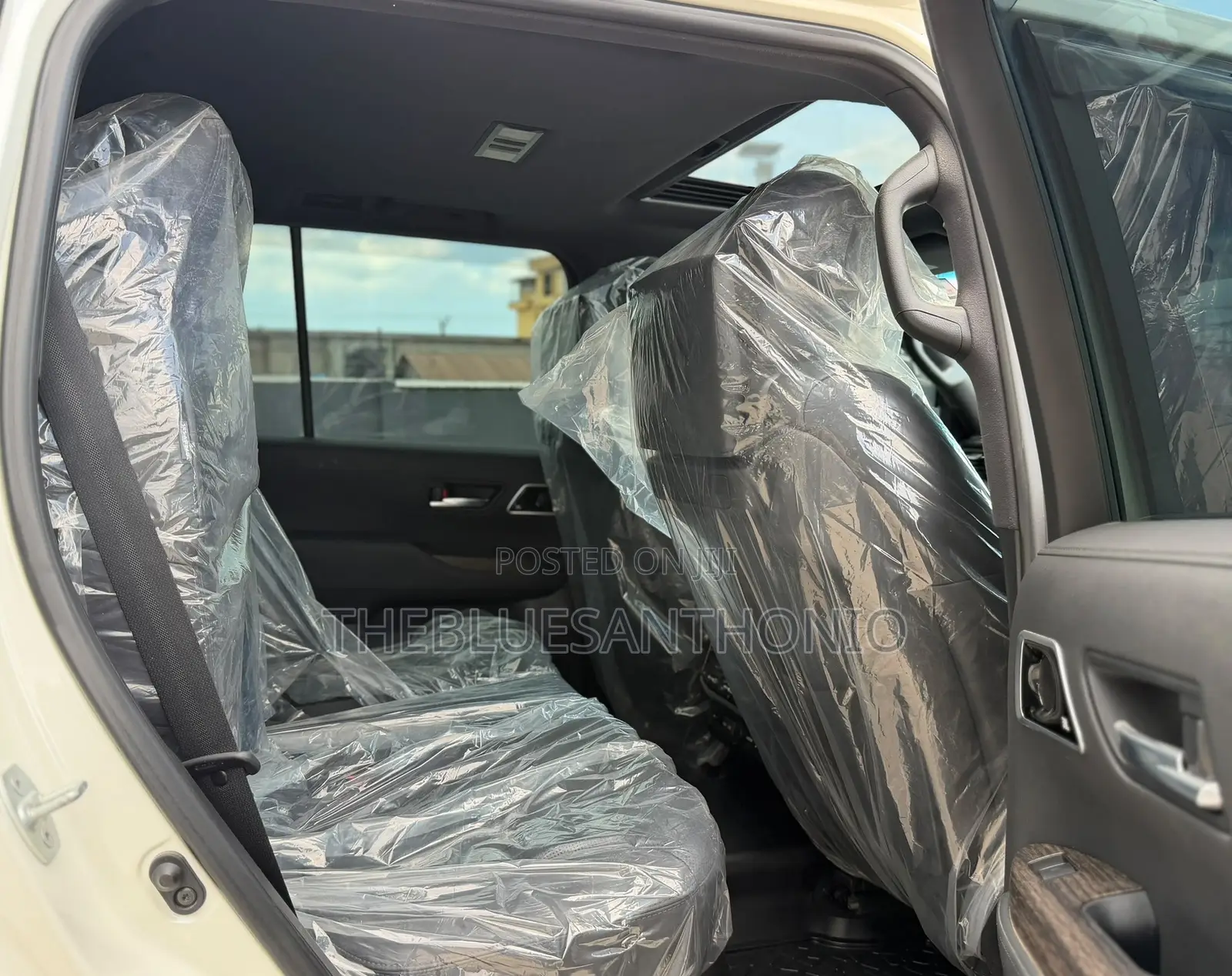 Toyota Land Cruiser 2023 White