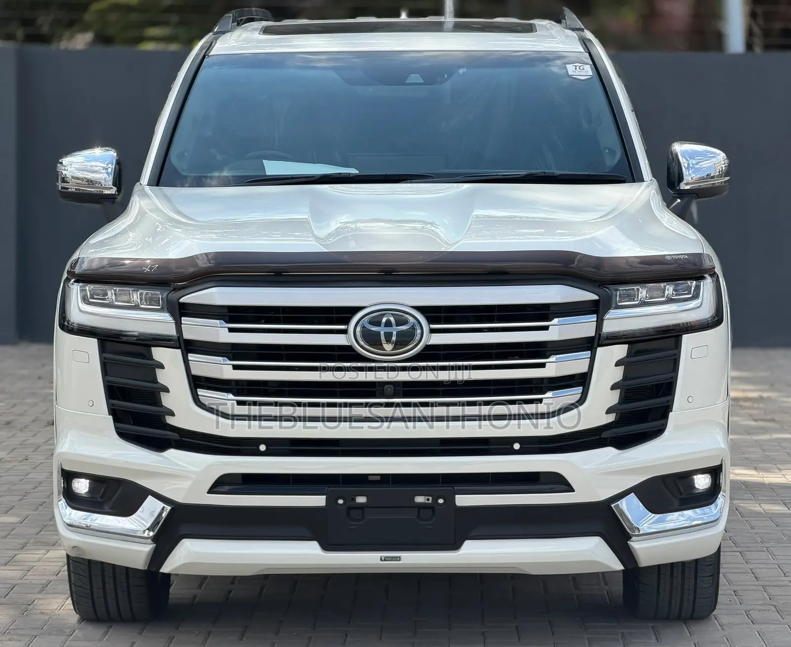 Toyota Land Cruiser 2023 White
