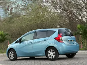 Nissan Note 2012 Blue