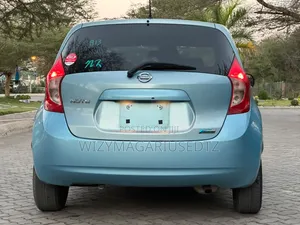 Nissan Note 2012 Blue