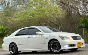 Toyota Crown 2004 Pearl
