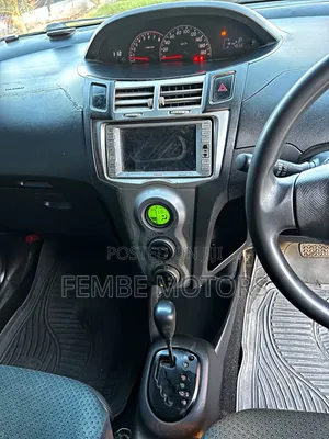 Toyota Vitz 2006 Gold