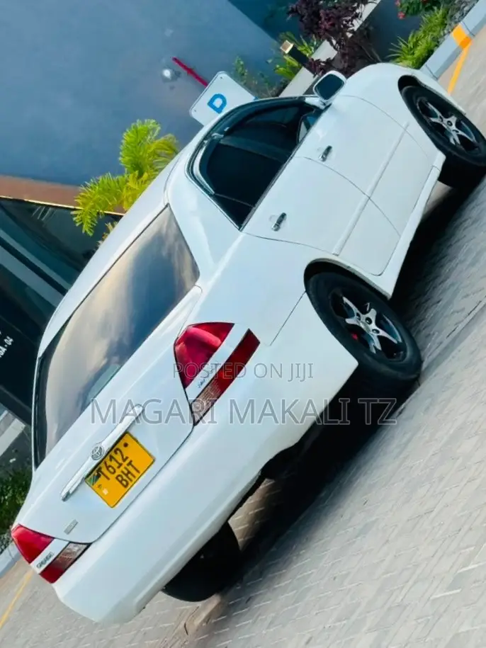 Toyota Mark II 2.0 AWD 2004 White